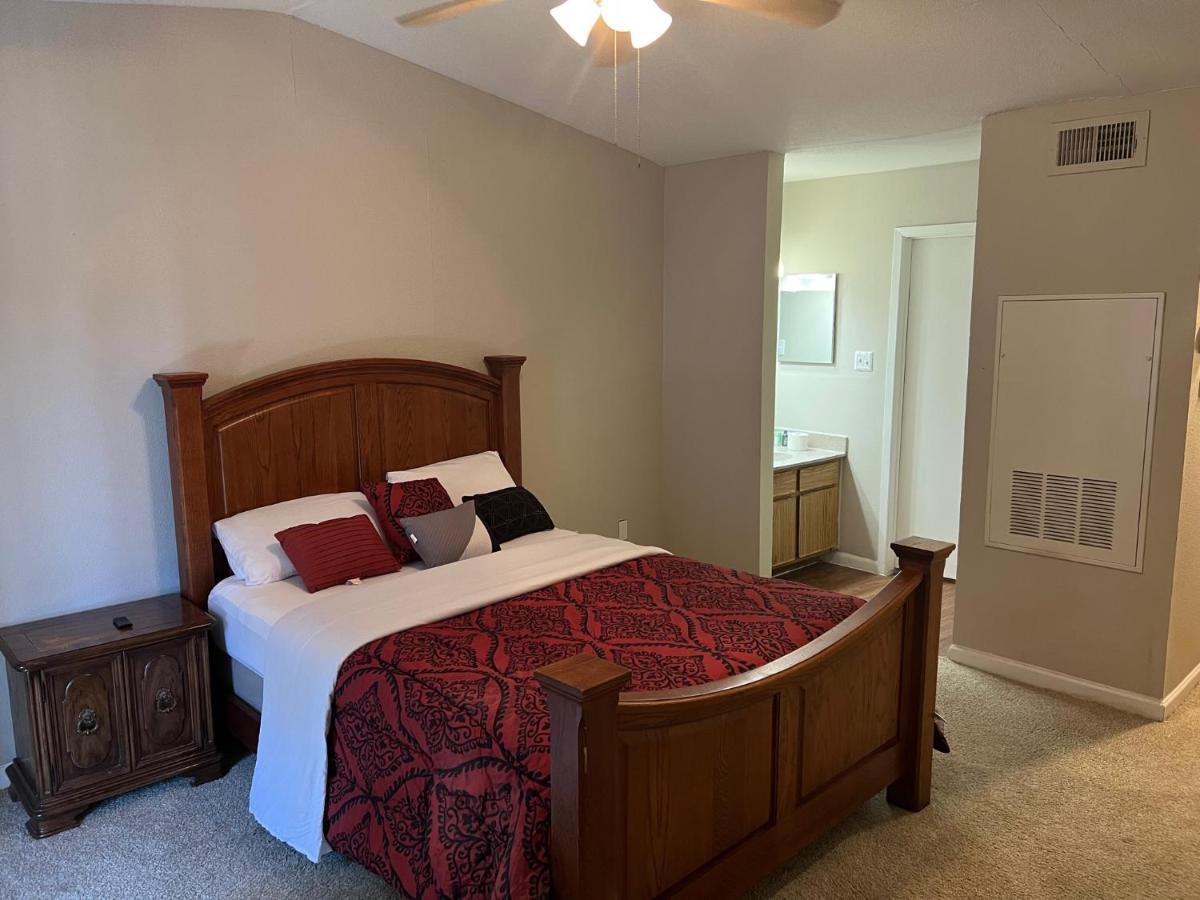 Lovely 1-Bedroom Townhome With Nice Amenities Houston Exteriör bild