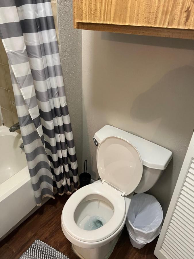 Lovely 1-Bedroom Townhome With Nice Amenities Houston Exteriör bild
